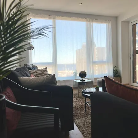 アパート Hotel-like Comfort & Ocean Views Over Harbour ボードー