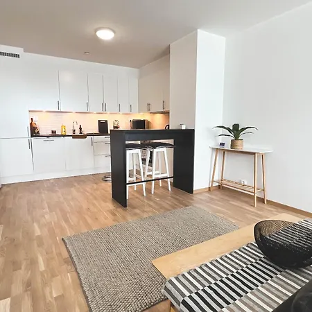 شقة Hotel-like Comfort & Ocean Views Over Harbour *