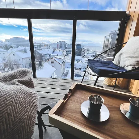 Hotel-like Comfort & Ocean Views Over Harbour * Bodo