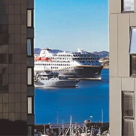 شقة Hotel-like Comfort & Ocean Views Over Harbour بودو